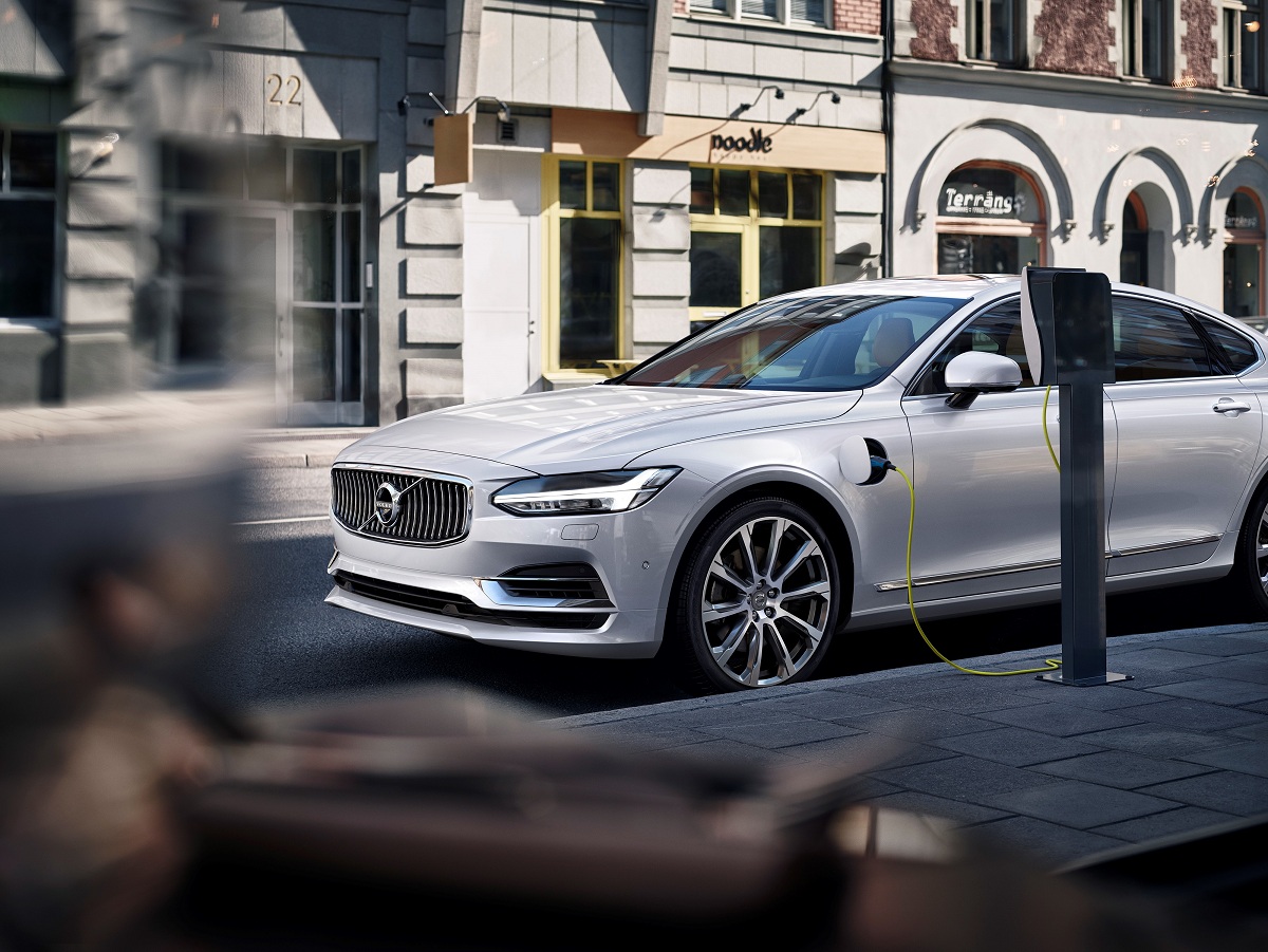 171460 Twin Engine T8 Volvo S90 Inscription White