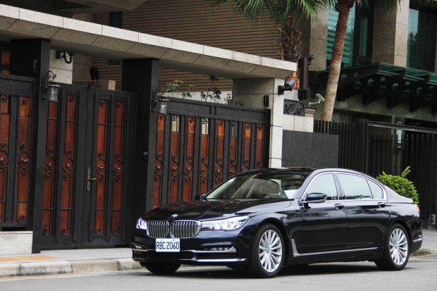 科技與豪華的完美交疊,試駕BMW 740Li Luxury