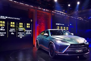 動力、操控與舒適極致進化！Lamborghini Urus SE Performante正式抵臺亮相