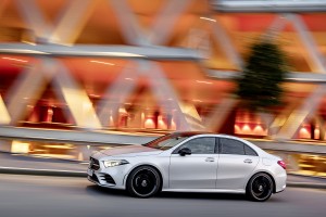 M-Benz 年終換購夢想座駕,搶蔡依林限量演唱會門票!