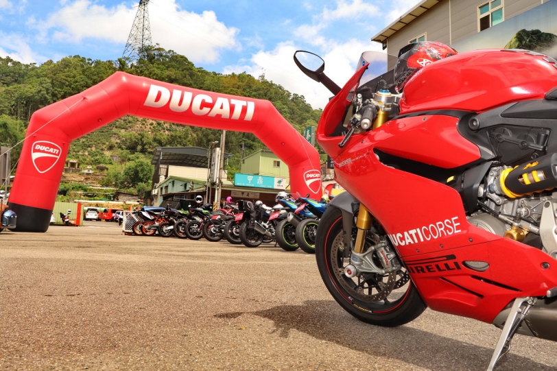紅色浪潮來襲,Ducati四款產品齊發表
