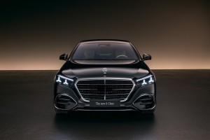 從世界首創到今日標準，全新Mercedes-Benz S-Class 9 月 11 日登台