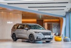 售價204.9萬、限量 100 台加值多項配備與車色,KIA Carnival Space Edition 正式發表!