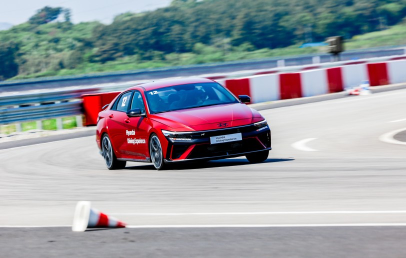 與平庸勢不兩立的性能霸主！HYUNDAI AVANTE N 韓國 HMG 駕駛體驗中心全速身手！