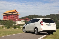 汰舊換新政府補助五萬元，買Toyota加享三重好禮