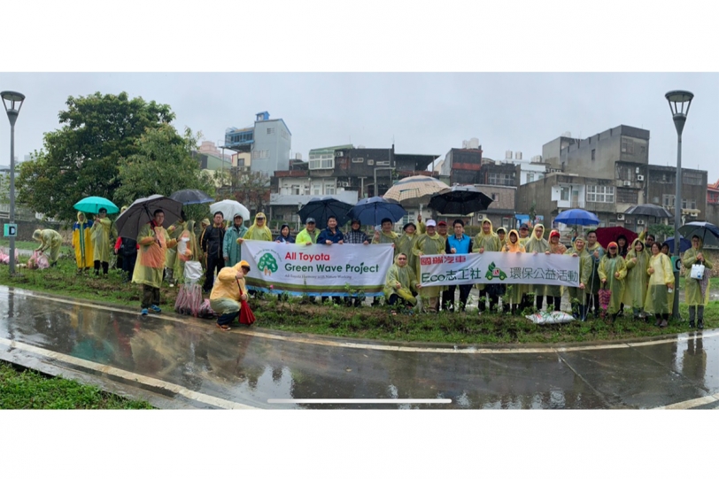 國瑞汽車ECO志工社老街溪水岸森呼吸植樹活動