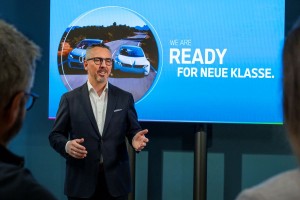 充電與續航均提高30%！BMW集團Neue Klasse 800V技術的革命性電驅動與生產概念