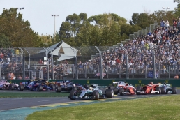 南半球烽火開戰F1派對精彩直播! MERCEDES AMG PETRONAS雙車手奪佔頒獎台