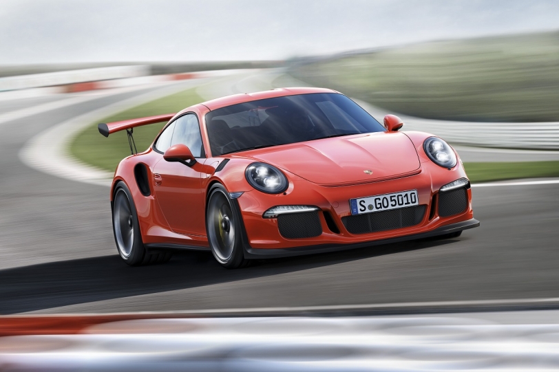 兄弟鬩牆求進步！911 GT3 RS再刷紐柏林單圈新紀錄！(內有影片)