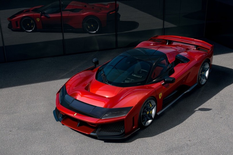 首次採用六缸引擎的新馬王:Ferrari F80(深度介紹)