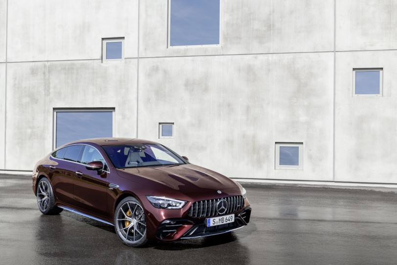 外觀稍作修改、內裝豪奢程度提升！Mercedes-AMG GT 43/53 4 Door Coupe 小改款亮相！