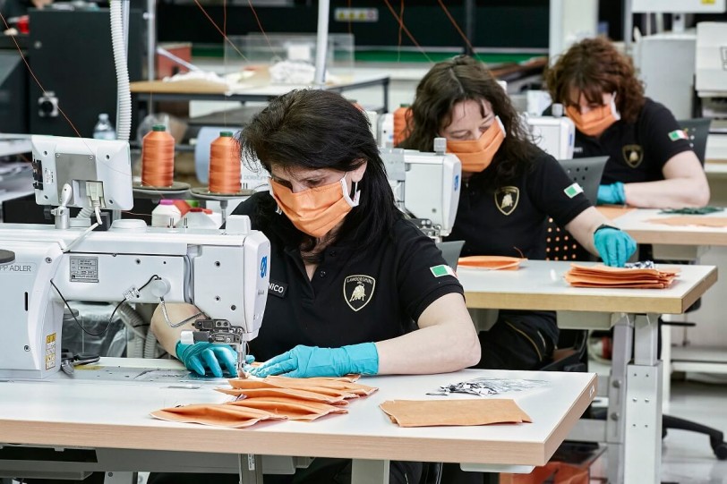 非常時期!Lamborghini不造超跑,改製作口罩