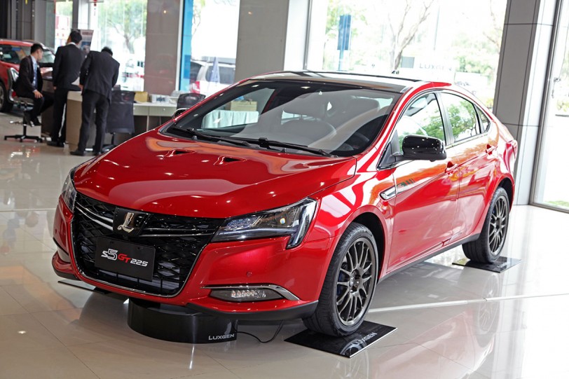 從「家庭房車」轉型「運動跑房車」，Luxgen S5GT/GT225 預賞會實拍！
