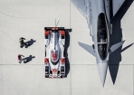 在空氣撕裂間交會,當Audi R18 e-tron遇上颱風戰機