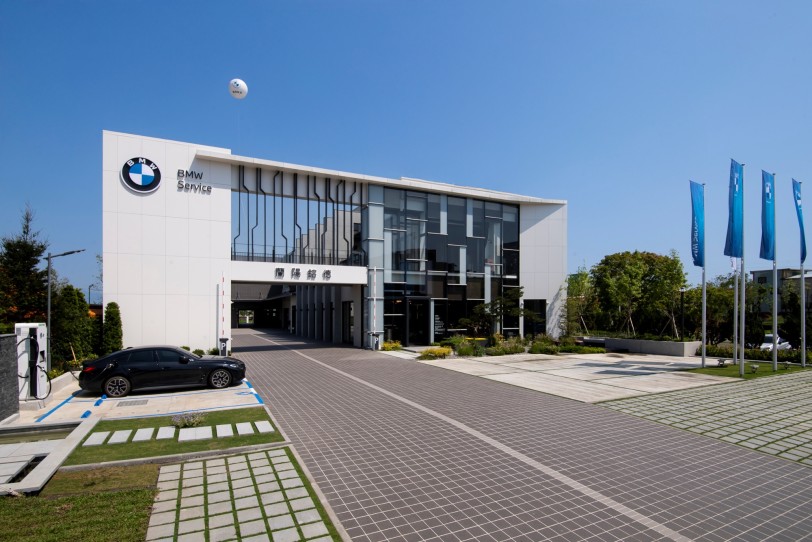 BMW經銷網絡同步導入Retail.Next全球創新體驗 蘭陽鎔德未來服務中心/雲嘉賓歐原廠認證中古車中心同步開幕