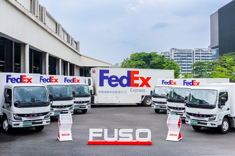 FUSO助力聯邦快遞加速邁向淨零未來 首批純電貨卡eCanter正式交車！引領物流綠色革命、打造永續運輸新典範