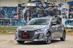 電氣化後的PEUGEOT 208依舊擁有難以抗拒的法式小車輕巧2勢力