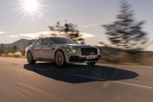獻給受音樂感動、啟發的車主！Bentley運用AI打造自適應音樂播放功能