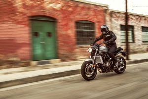 溫故知新的復古潮流  YAMAHA XSR700青出於藍