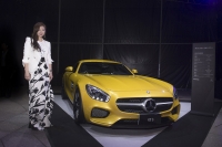 Mercedes-Benz與Vogue第四年攜手打造年度重量級時尚盛事 【2016 VOGUE Fashion's Night Out全球購物夜】