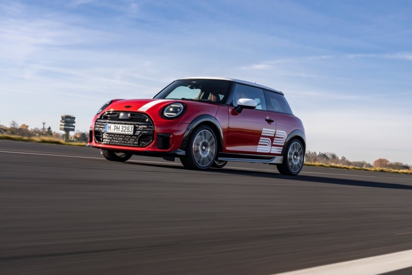 MINI 1965 Victory Edition造就當代賽車傳奇