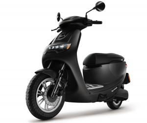 eMOVING iE125灰別定義特仕車新色登場，限量500台開賣！