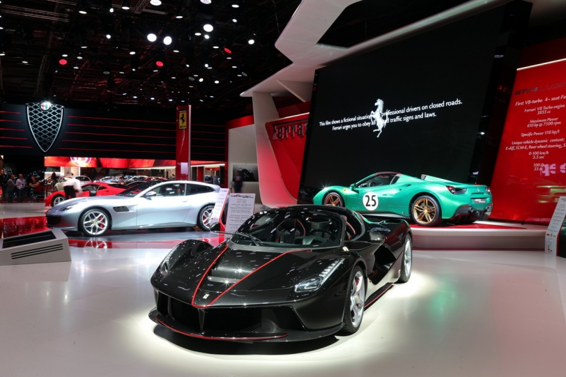 2016巴黎車展：LaFerrari Aperta上空登場