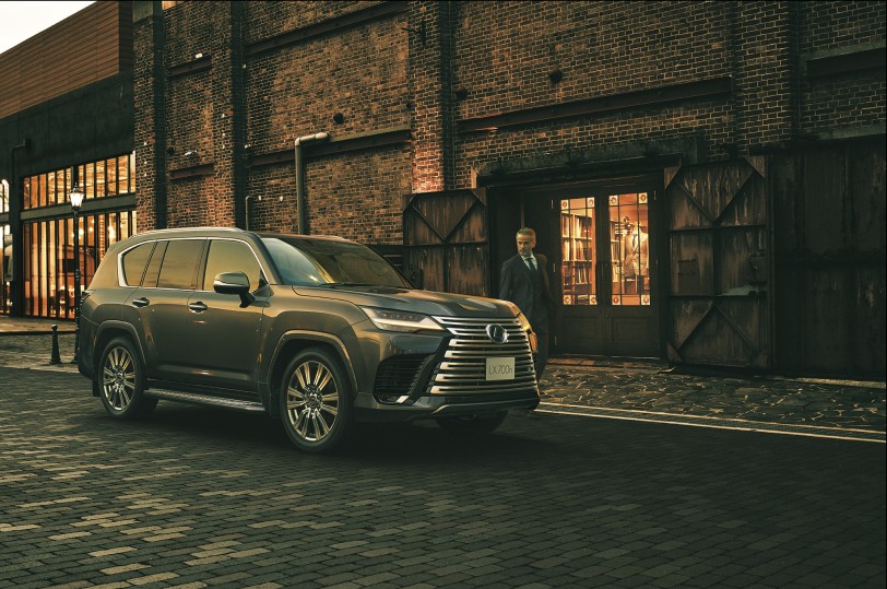 全新 3.5 V6 TURBO 串聯式油電系統加持，Lexus LX700h 全球首發、2024年底順次在全球市場販售