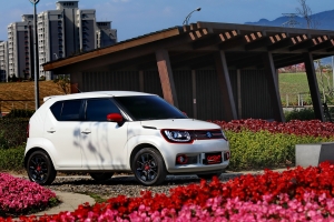 小資代步拒絕制服車!要個性獨特不妨考慮Suzuki Ignis慧星白特仕版