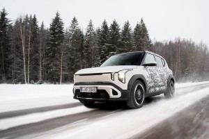 Kia EV2原型車在全球最大型電動車冬季駕駛活動中展現令人印象深刻的續航里程