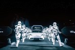 Porsche Taycan於新加坡進行亞洲首發 Star Wars風暴兵列隊迎接，並展示星艦草圖