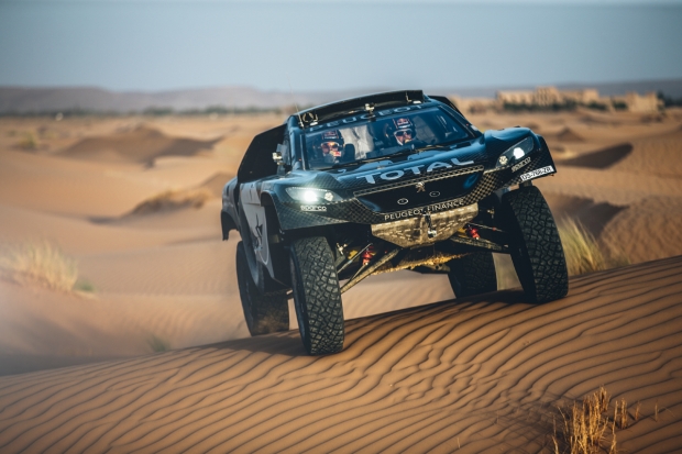 不勝不歸!Peugeot全新2008 DKR16達卡拉力賽車亮相