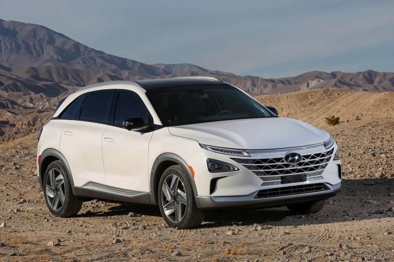 續航力高達800km！Hyundai新世代氫燃料電池車Nexo現身2018 CES