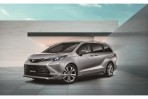 全車系標配12.3 吋主機、鉑金版導入黑色/黑米雙色內裝,2025 年式樣 Toyota Sienna 238萬/295萬登場!