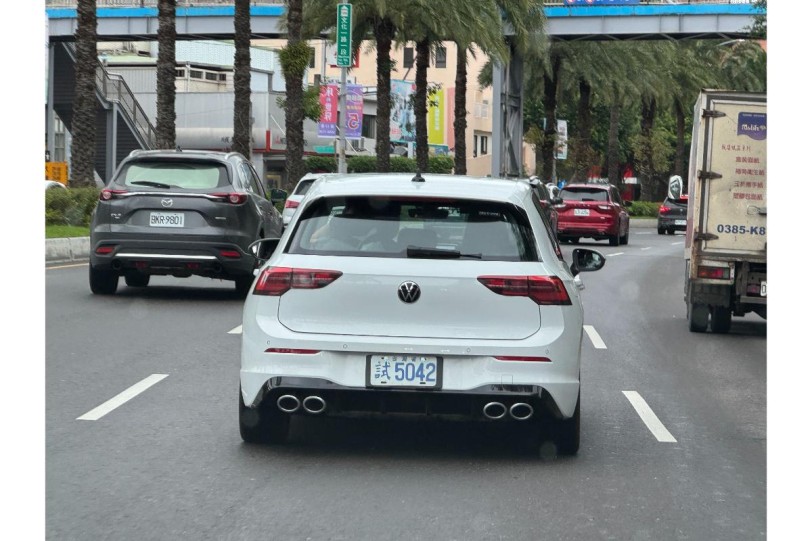 Volkswagen Golf MK8.5 小改款預約上半年推出、Arteon 接棒人選可能不會是 ID.7 而是 Passat Variant ?