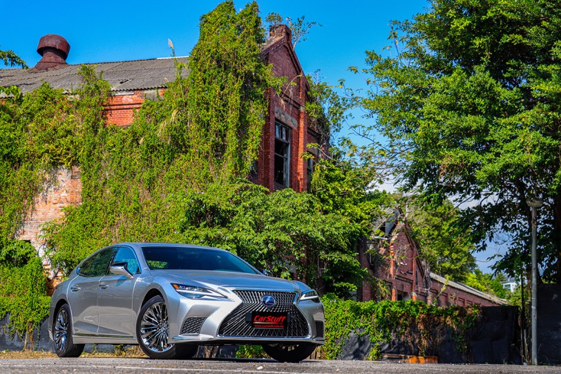 因法規認證等因素，現行第五代 Lexus LS 車系先行退出英國市場！