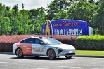 從機場直連迪士尼樂園!上汽集團Level 4無人駕駛計程車渡假區專線已開始營運,可免費體驗!