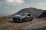 超性能SUV的電氣化象徵，2025 Porsche Cayenne Turbo E-Hybrid Coupe with GT Package 