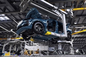 BMW集團與NVIDIA合作擴展虛擬工廠以加快生產速度