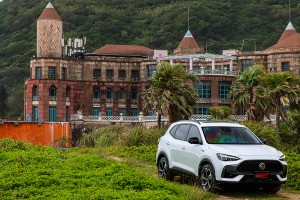 將里程焦慮拋諸腦後的國產高性能 SUV,2023 MG HS PHEV 馭電版