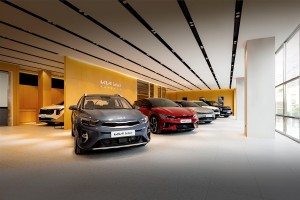 Kia Select原廠精選中古車展，高雄民族展間熱烈登場 8月23日當日限定，最高享逾70萬專屬禮遇