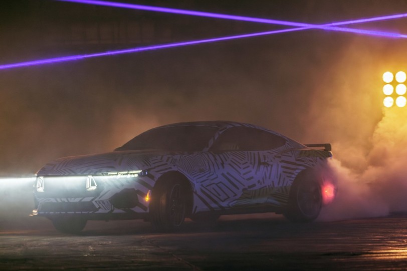 Ford預告將推出新型EcoBoost動力的高性能野馬：Mustang RTR