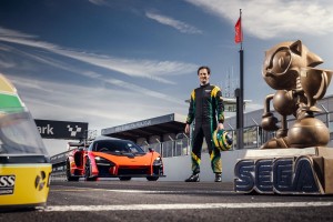 回到「眾神之圈」!Bruno Senna向他的舅舅Ayrton Senna致敬