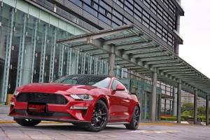 野馬55週年榮光限量傳承!Ford Mustang Black Shadow Edition試駕