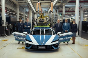 Lamborghini為義大利國家警察打造Temerario Polizia