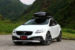 攻克山野,戰力加級!Volvo V40 Cross Country就是要AWD不可