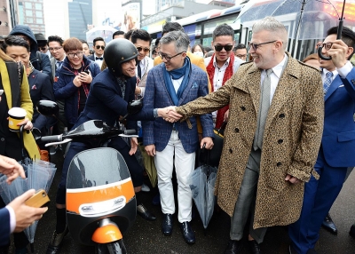 唯一受邀二輪交通品牌,Gogoro(r)X GQ 紳裝正義2016 SUIT WALK 活動