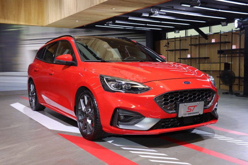 德製高性能旅行車首批到港,Ford Focus ST Wagon 正式售價142.8萬!